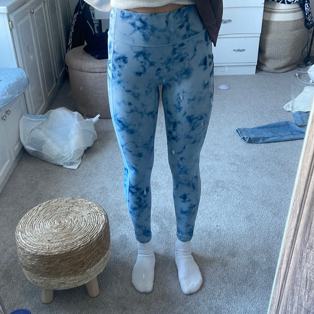 Blue tie dye Fabletics leggings